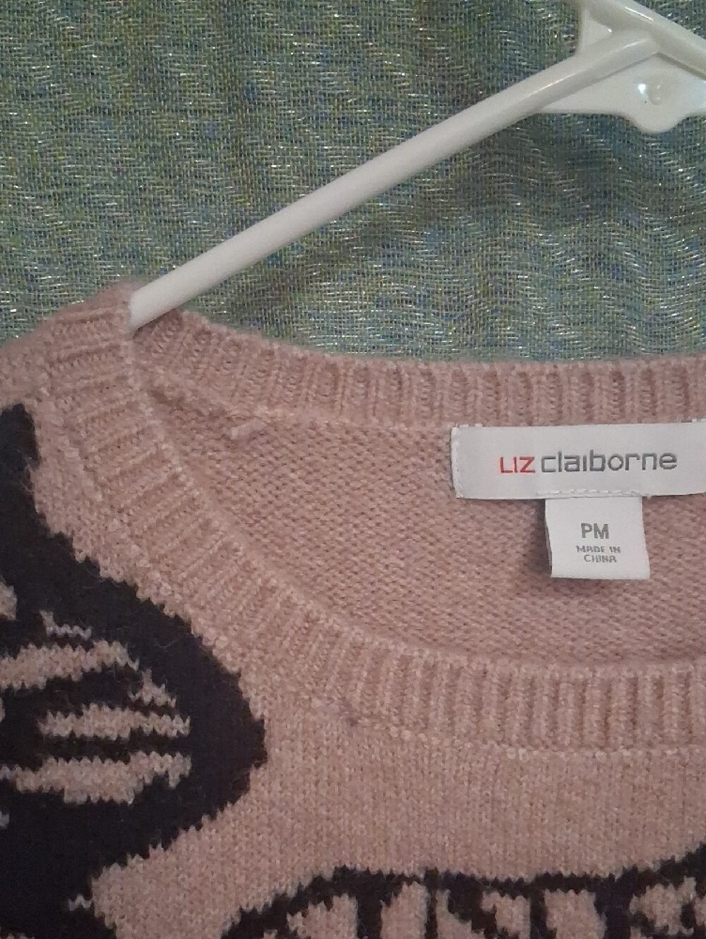 Liz Claiborne Pink and Black Floral Knit Sweater - Picture 4 of 6